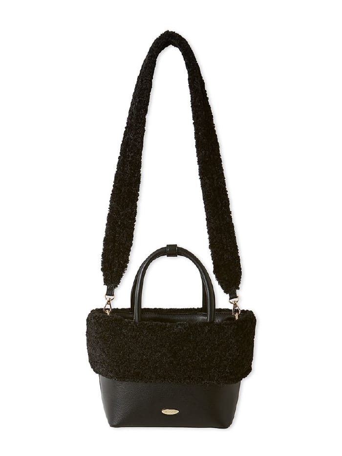 blk fur bag