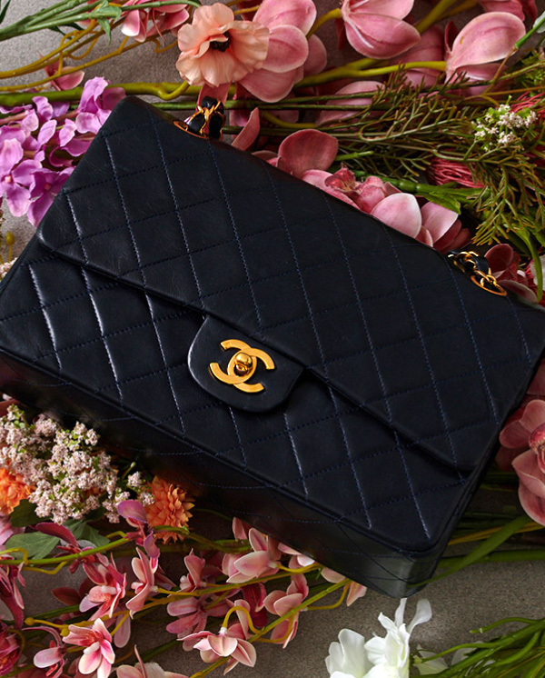 CELINE セリーヌ フラワーデザイン ブローチ フェイクパール ヴィンテージ CELINE セリーヌ フラワーデザイン ブローチ フェイクパール