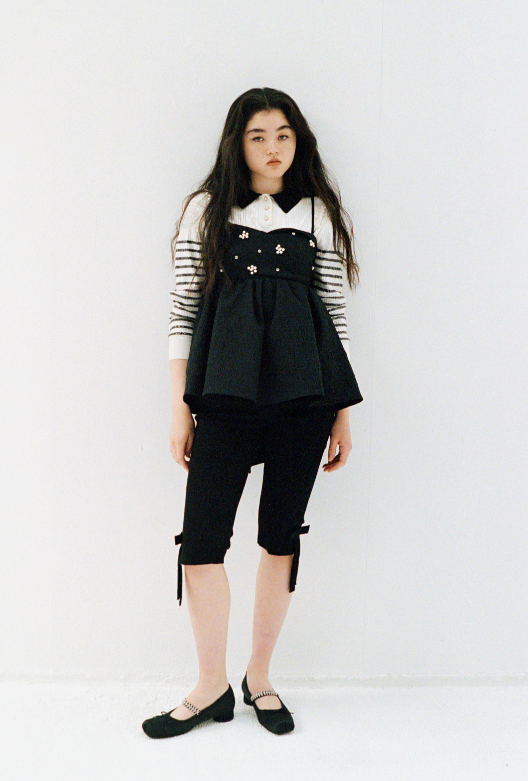 同コーディネートの全身写真