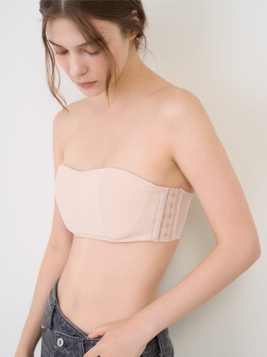 パールベージュのブラ