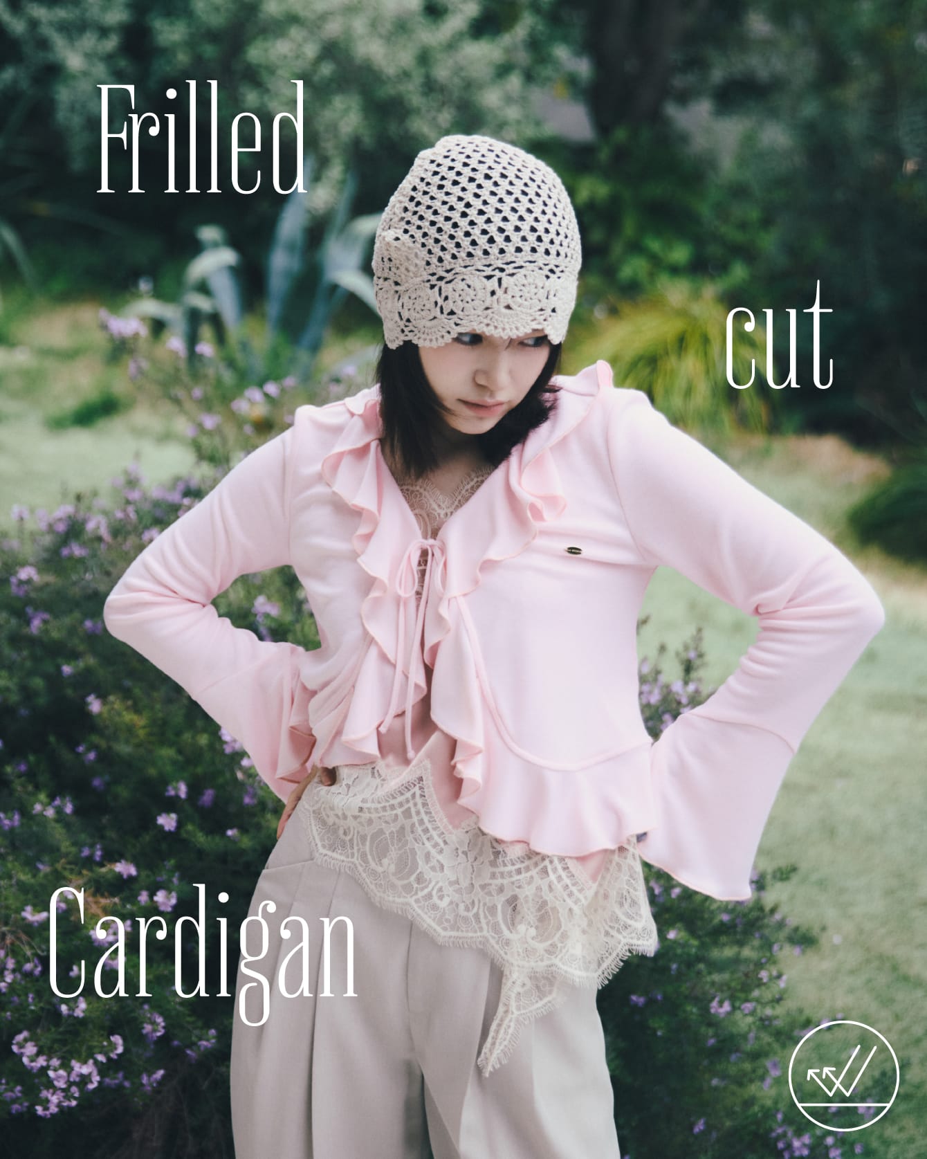 UVプロテクト Cardigan Dress Camisole tops Pants Beanie Shoesを着用したモデル