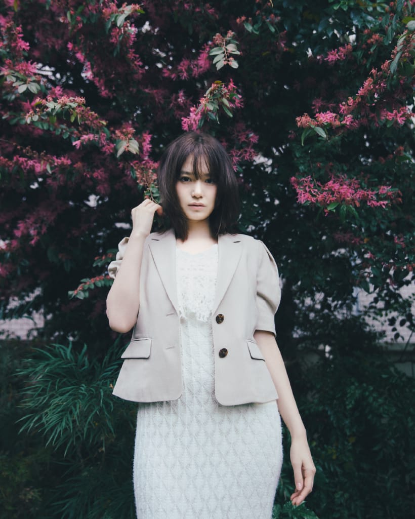 Jacket Dress Bootsを着用したモデル