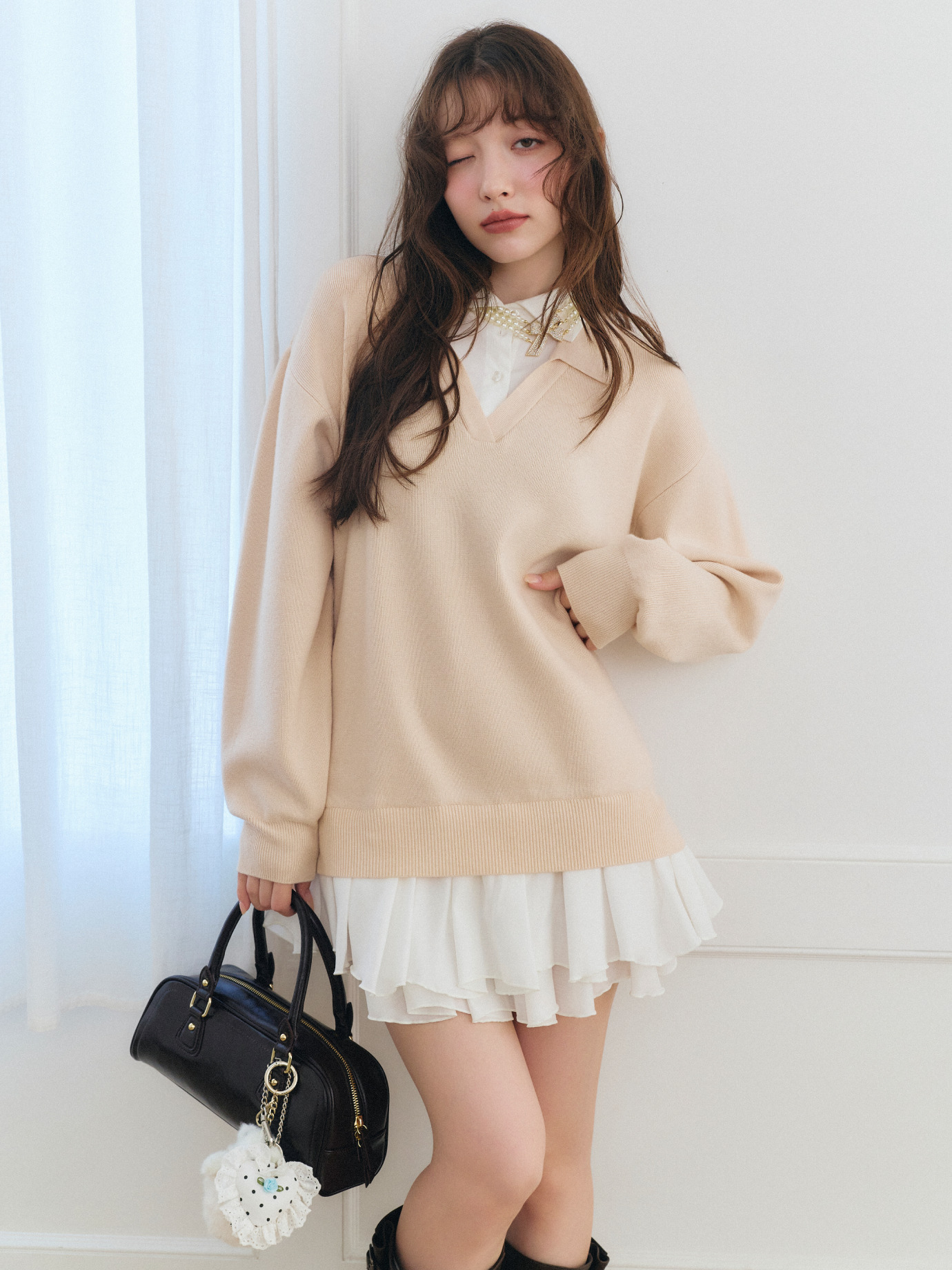 Shirt-detail Knit Mini Dress の着用カット