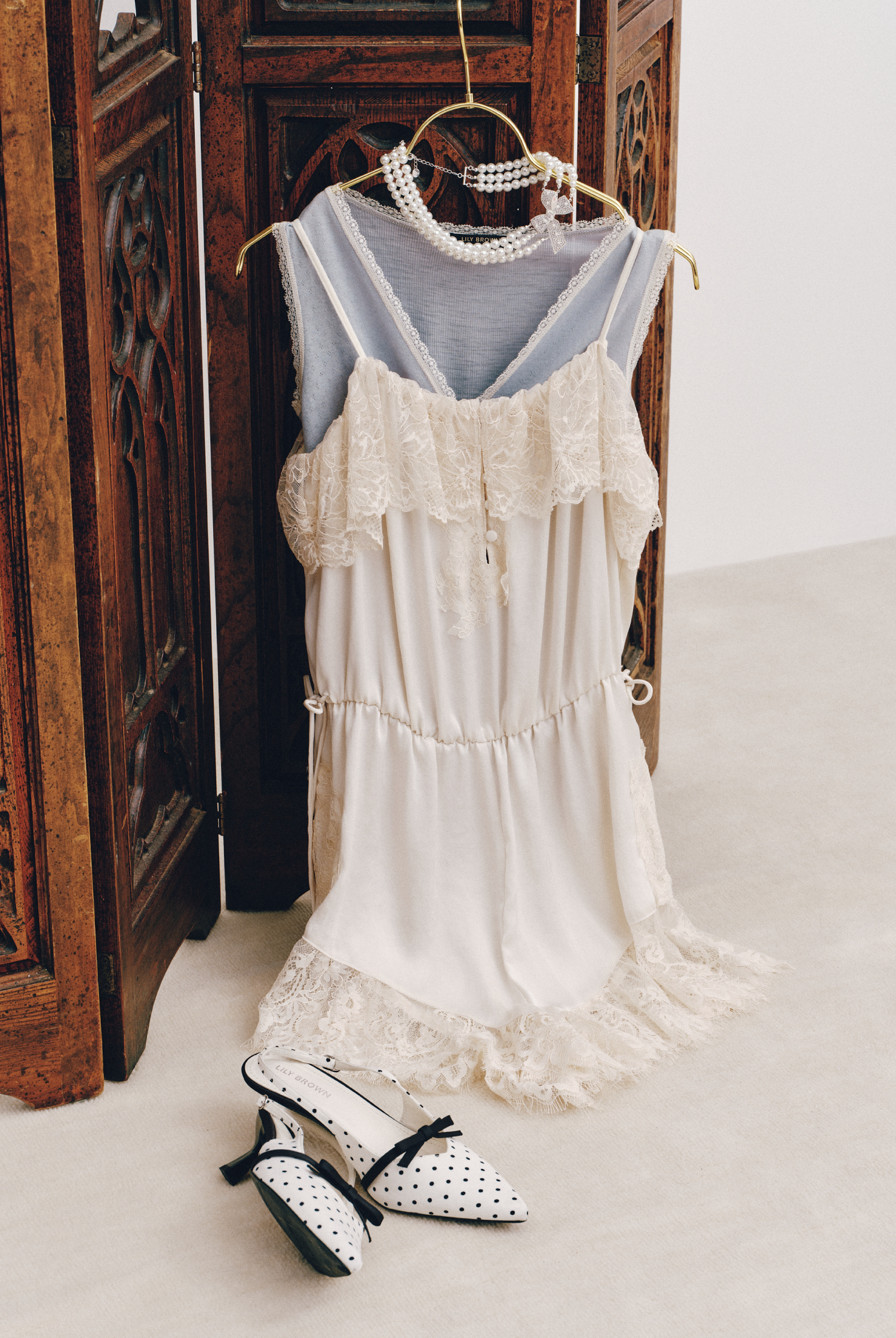 Tops と Rompers、Necklace、Shoes の商品写真