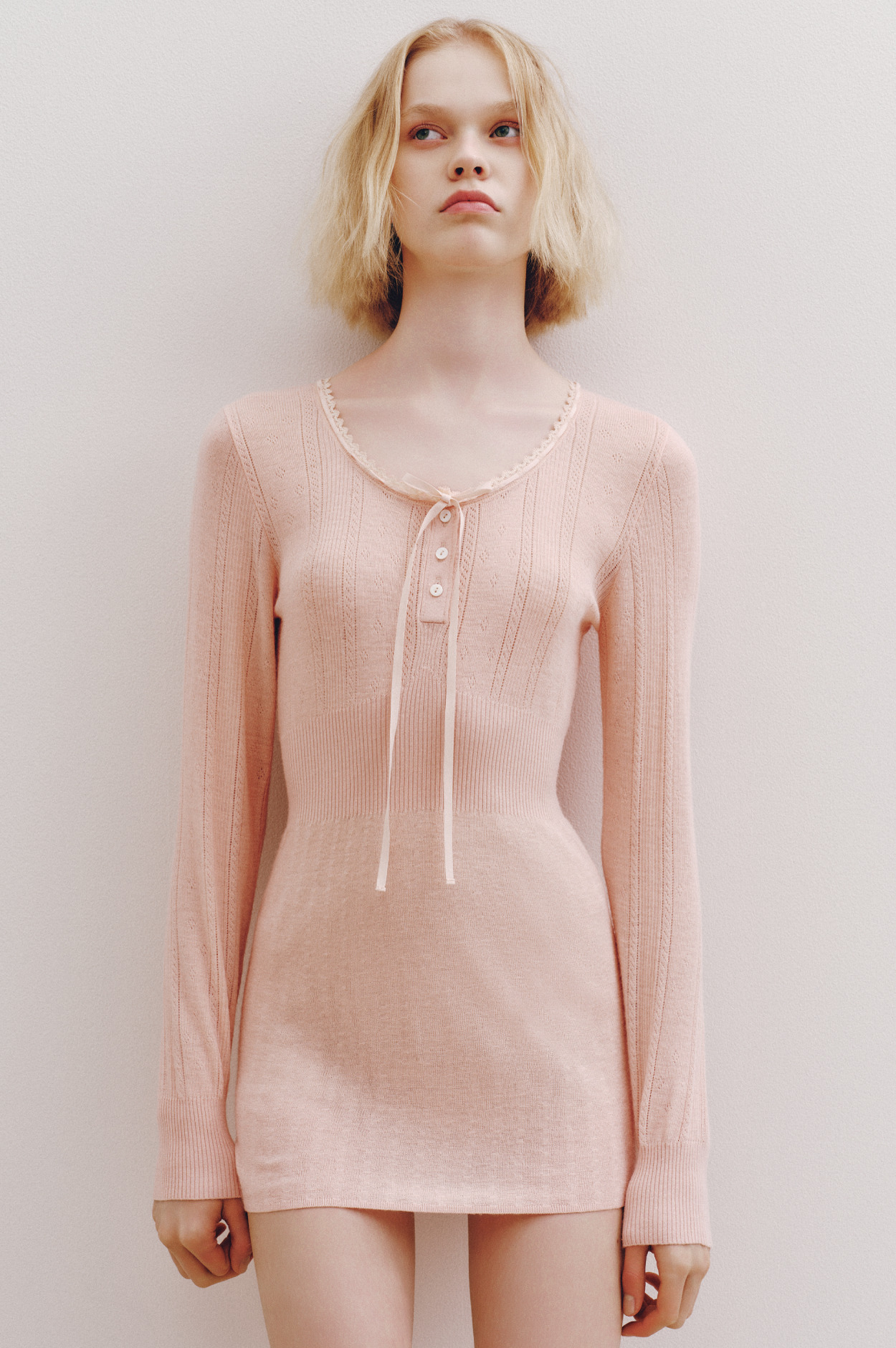 Knit tops の着用カット 1枚目