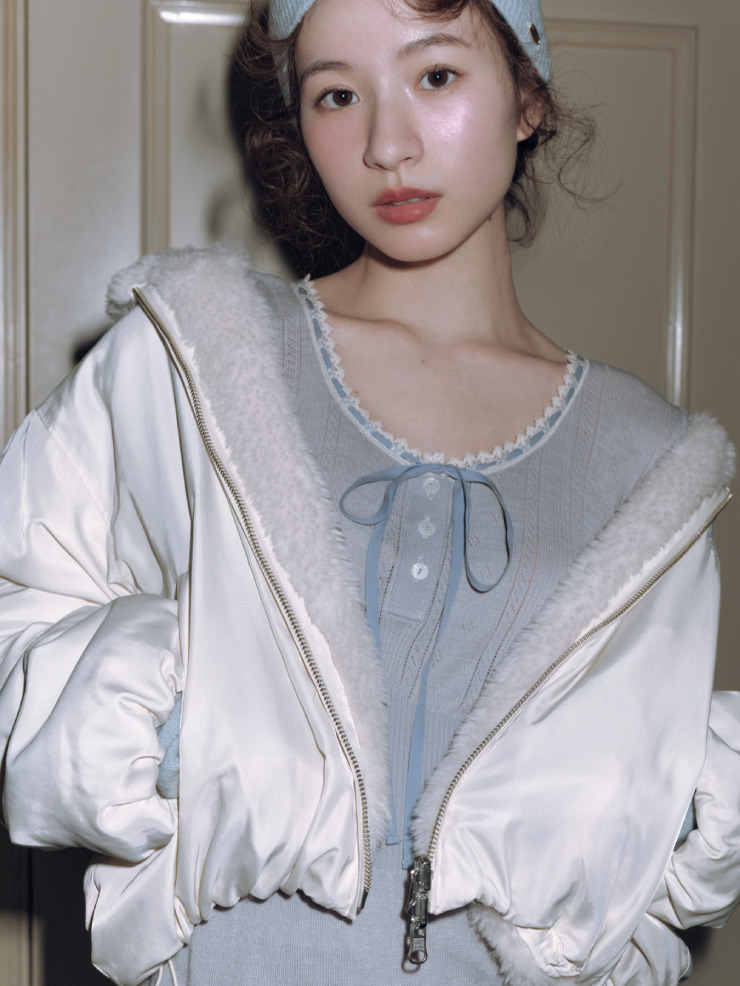 reversible blouson の着用カット 2枚目