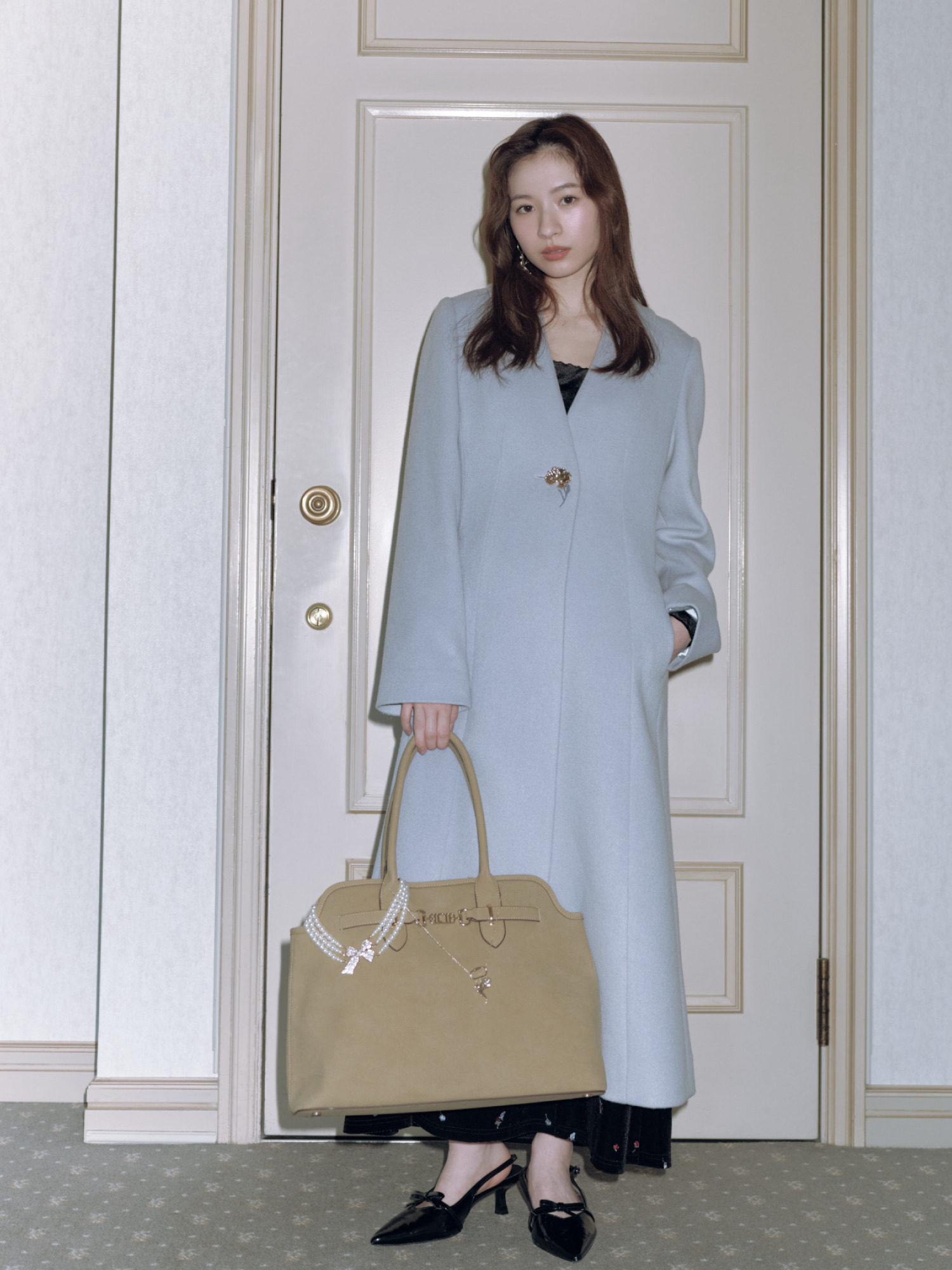 chester coat の着用カット 1枚目