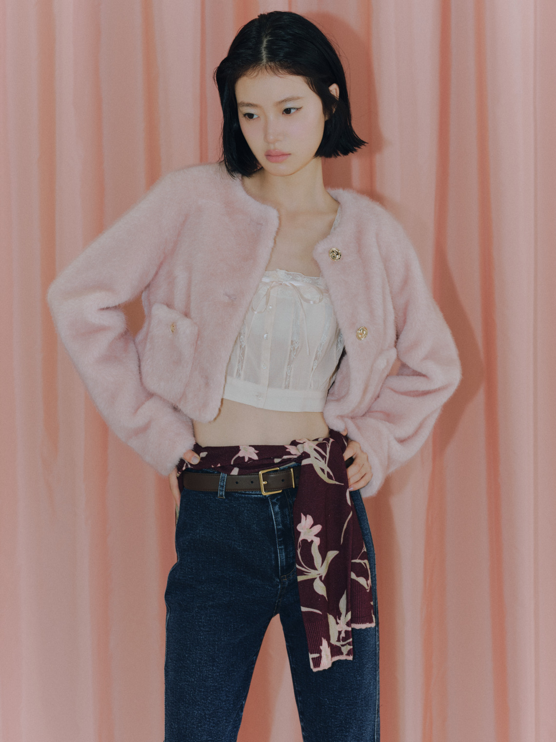 Eco Fur Jacket ピンクの着用カット 2枚目