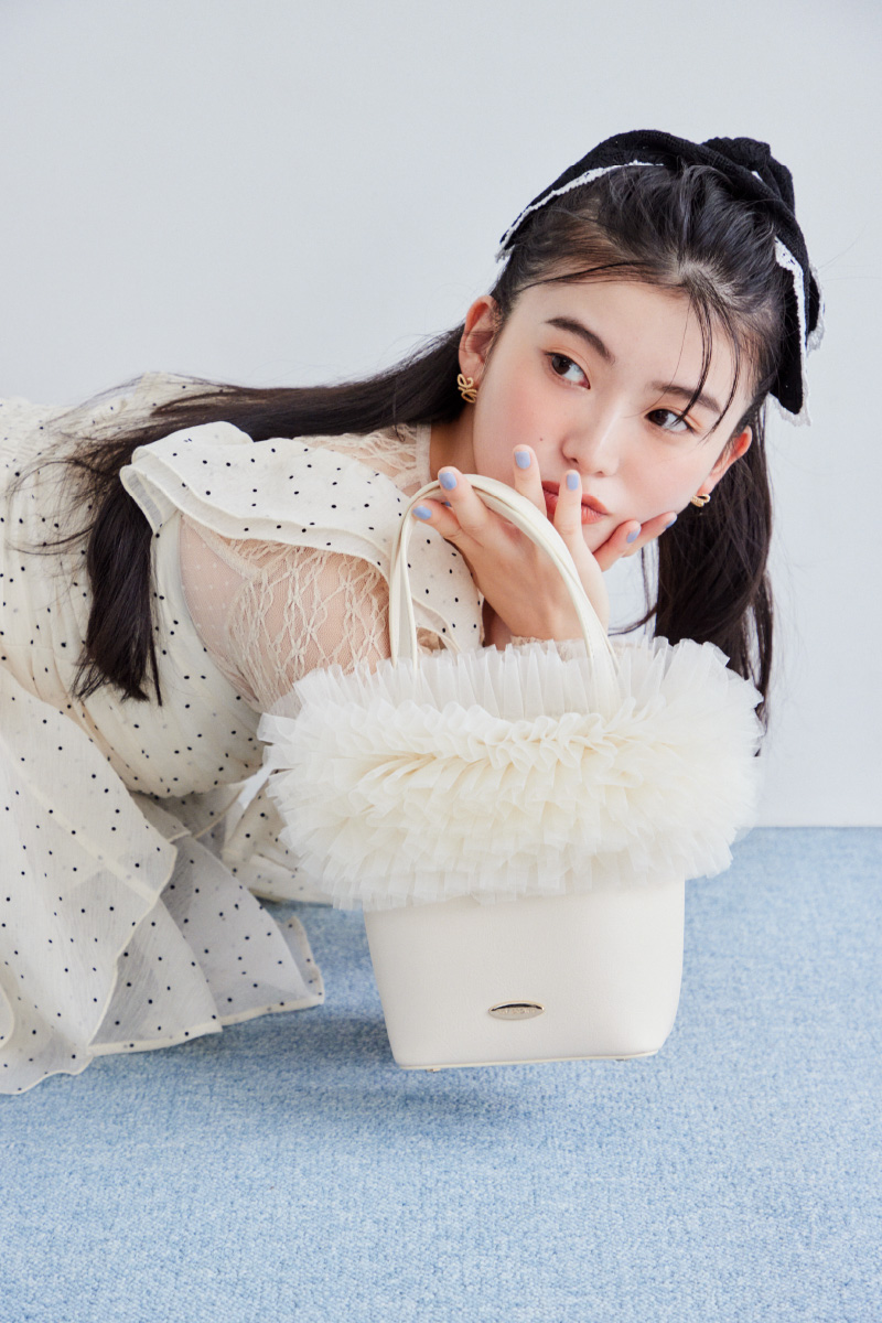 2025 SPRING COLLECTION LOOK BOOK